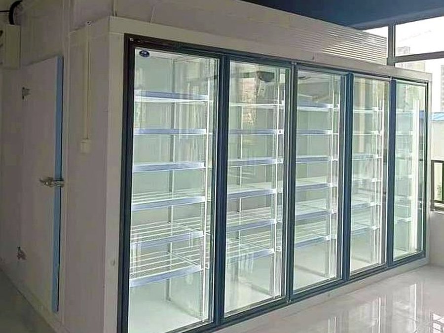 Glass door display chiller